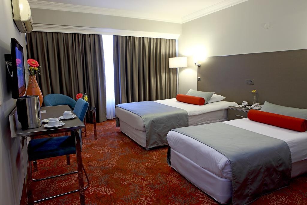 Arma Hotel Manisa Exterior foto